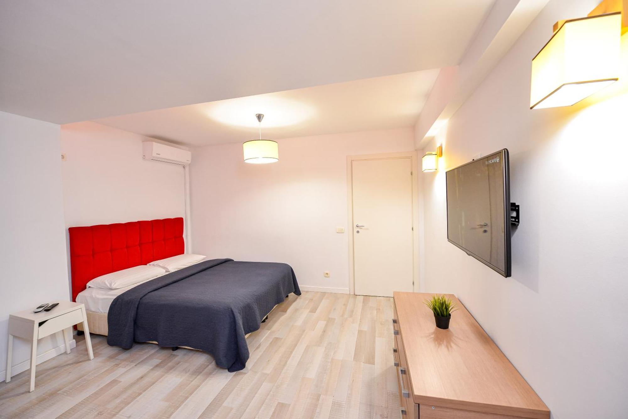 Pierre Cardin Deluxe Apartment With Terrace By Magniflex Bucharest Exterior photo