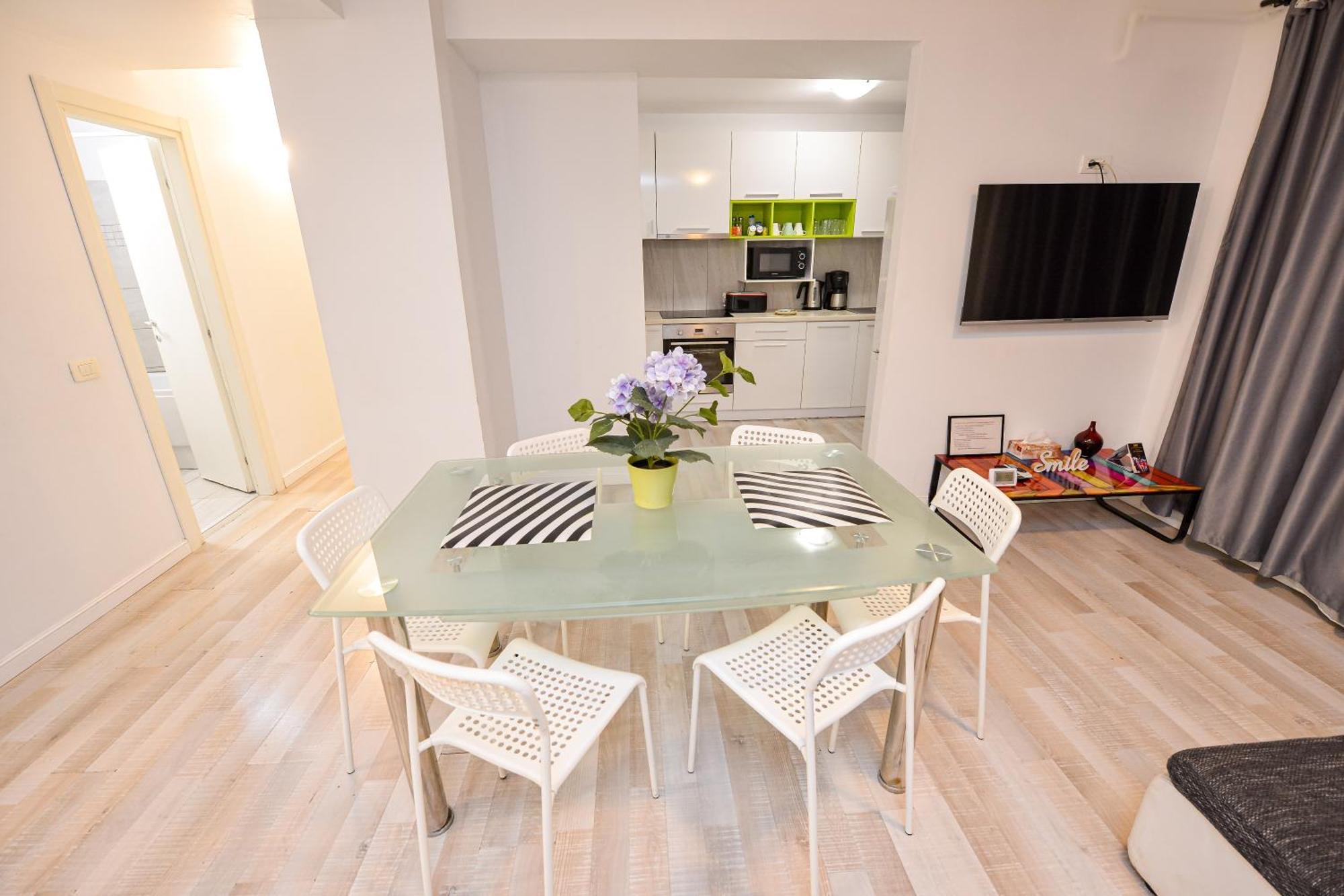 Pierre Cardin Deluxe Apartment With Terrace By Magniflex Bucharest Exterior photo