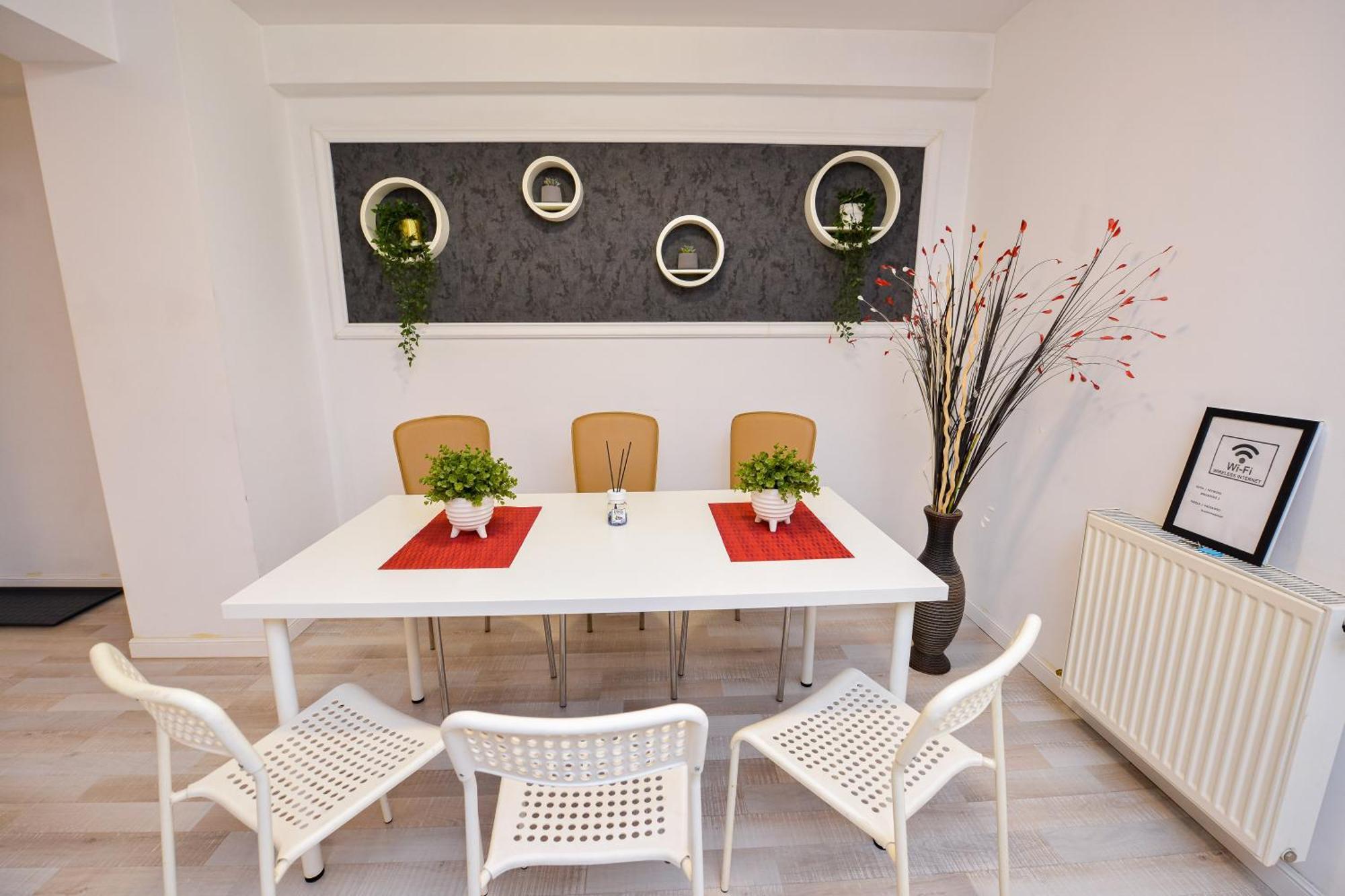 Pierre Cardin Deluxe Apartment With Terrace By Magniflex Bucharest Exterior photo