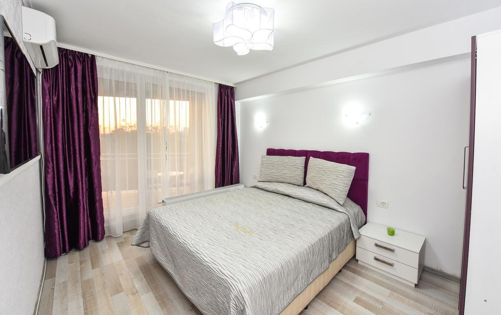 Pierre Cardin Deluxe Apartment With Terrace By Magniflex Bucharest Exterior photo